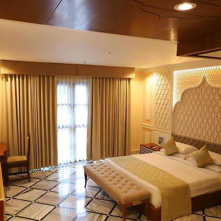 Pratap Mahal Pushkar Ihcl Seleqtion Hotel Exterior photo
