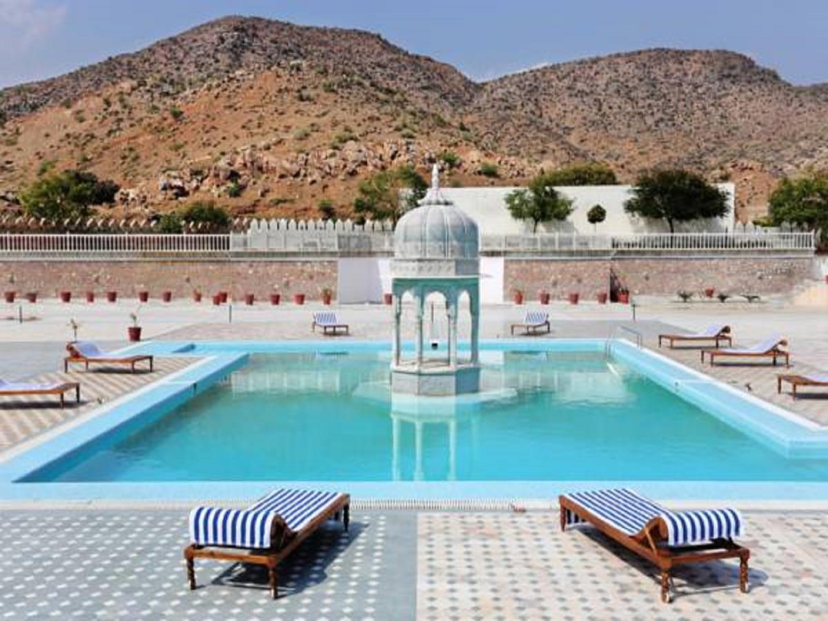 Pratap Mahal Pushkar Ihcl Seleqtion Hotel Exterior photo
