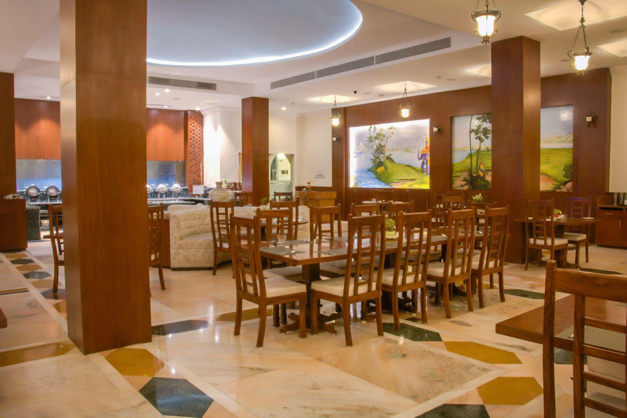 Pratap Mahal Pushkar Ihcl Seleqtion Hotel Exterior photo