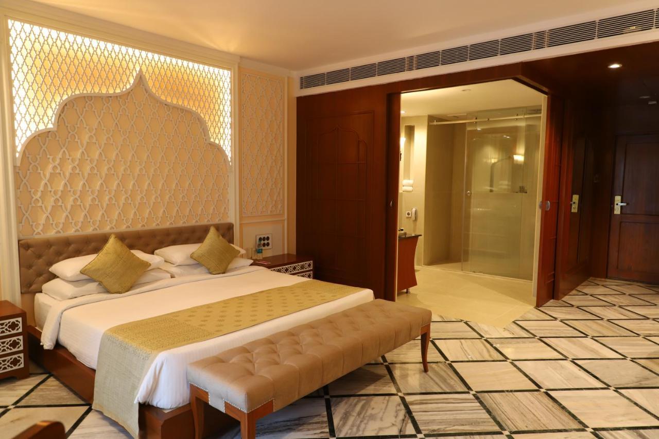 Pratap Mahal Pushkar Ihcl Seleqtion Hotel Exterior photo